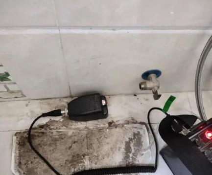 老边屋顶漏水维修公司分享下卫生间漏水的危害及解决方法